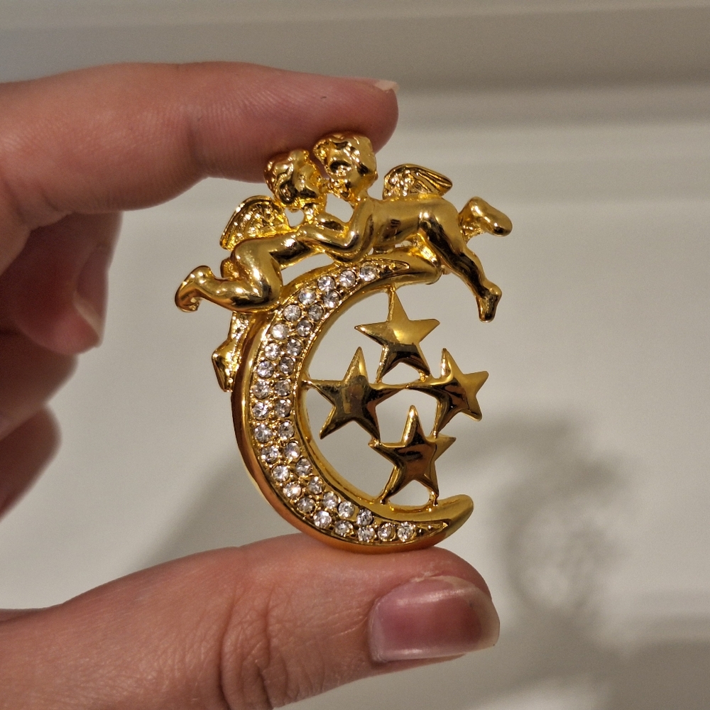 Cherub moon and stars brooch